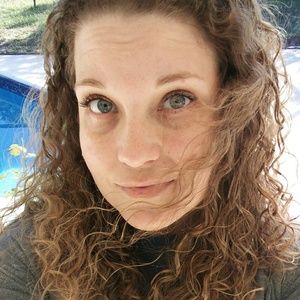 Meet your Posher, Fallon